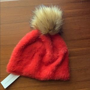 Fuzzy Anthropologie Pom-Pom hat //NWT//